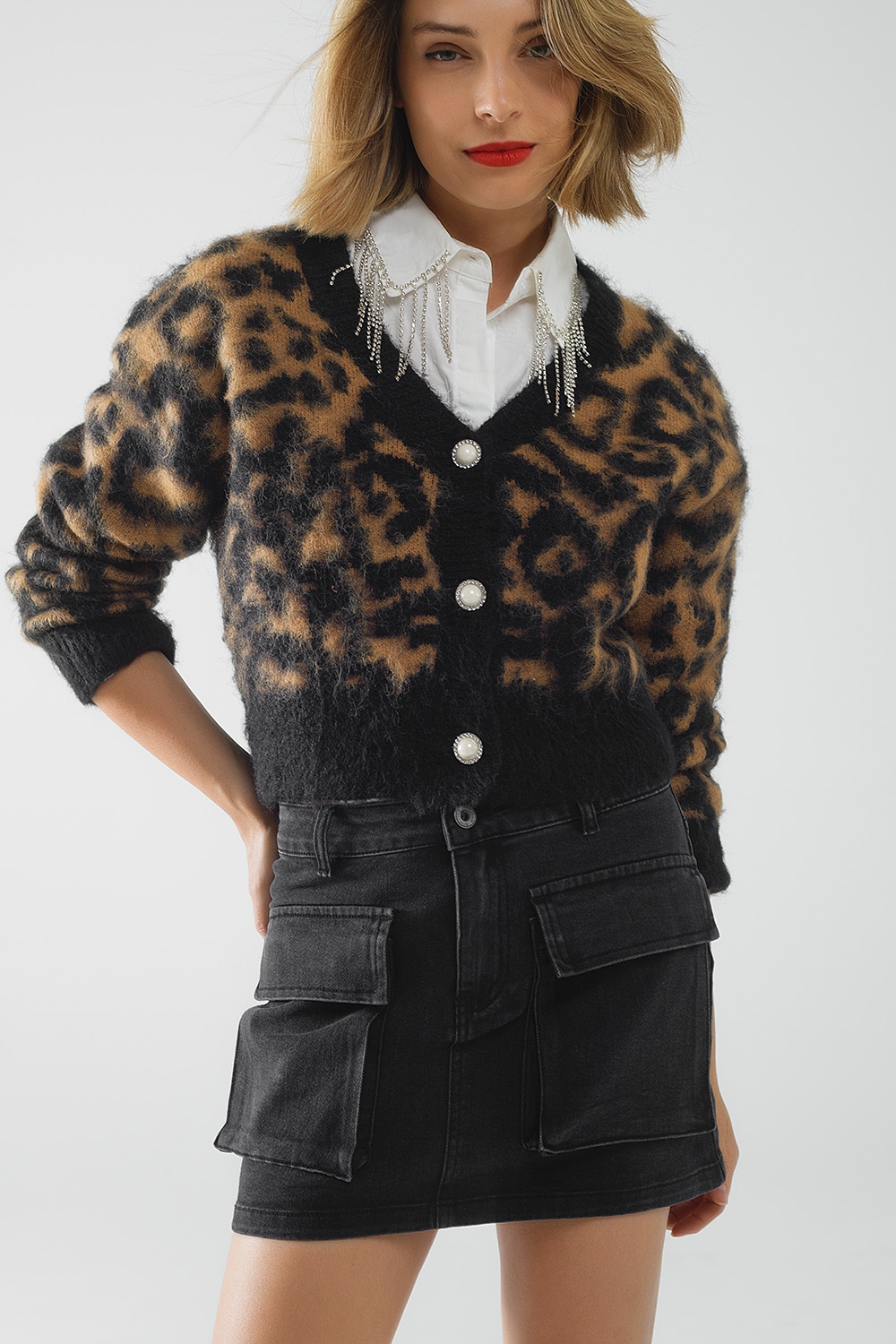 C&aacute;rdigan con estampado de leopardo confeccionado en tejido de punto con lana en color Camel
