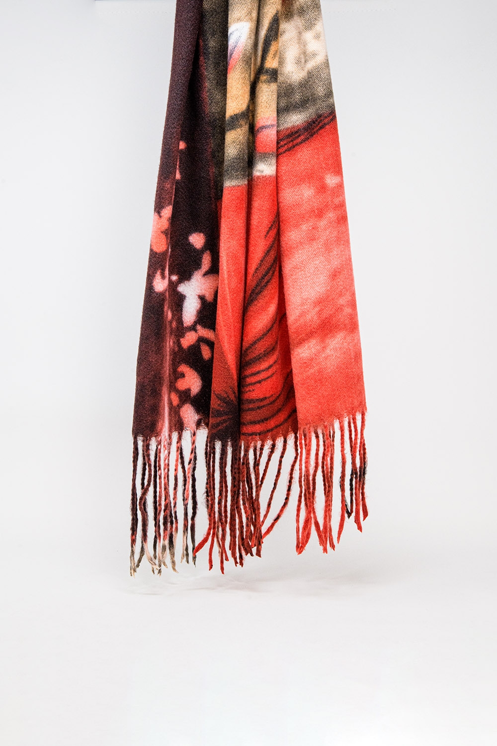 bufanda estampada flores roja