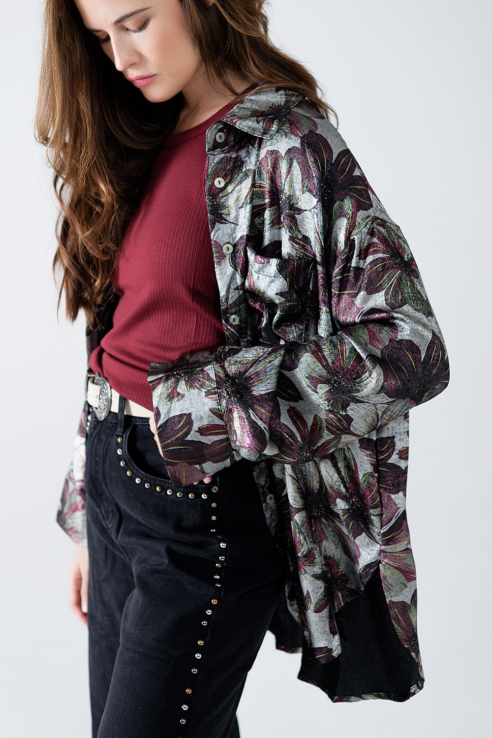 Camisa con estampado de flores efecto metalizado Camisa con estampado de flores efecto metalizado