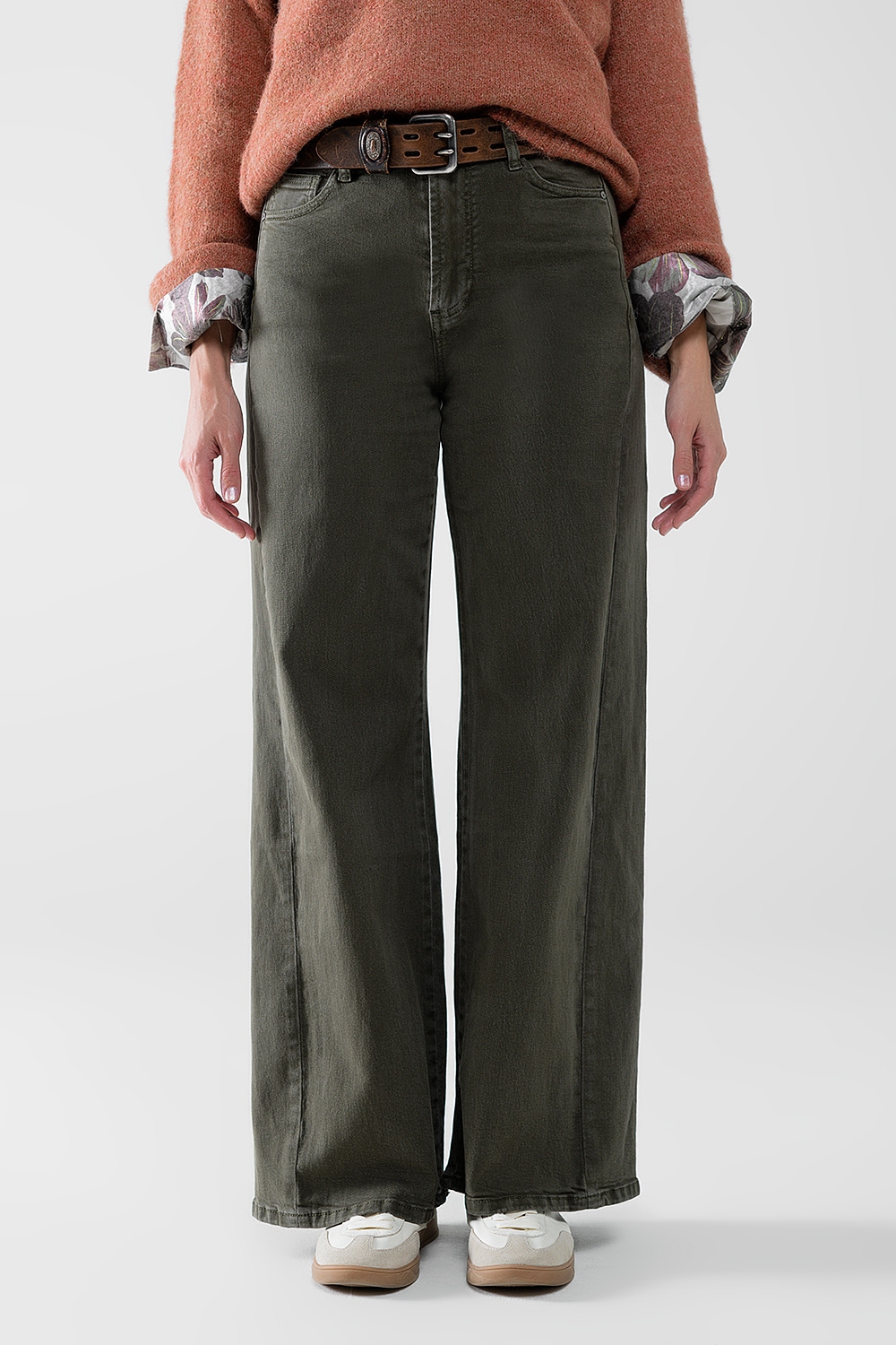 Pantal&oacute;n extra ancho en color verde oliva