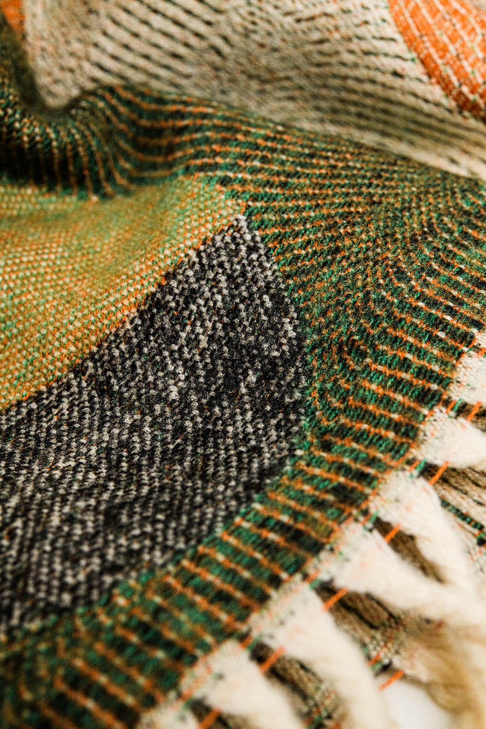 Bufanda estampada con c&iacute;rculos en verde