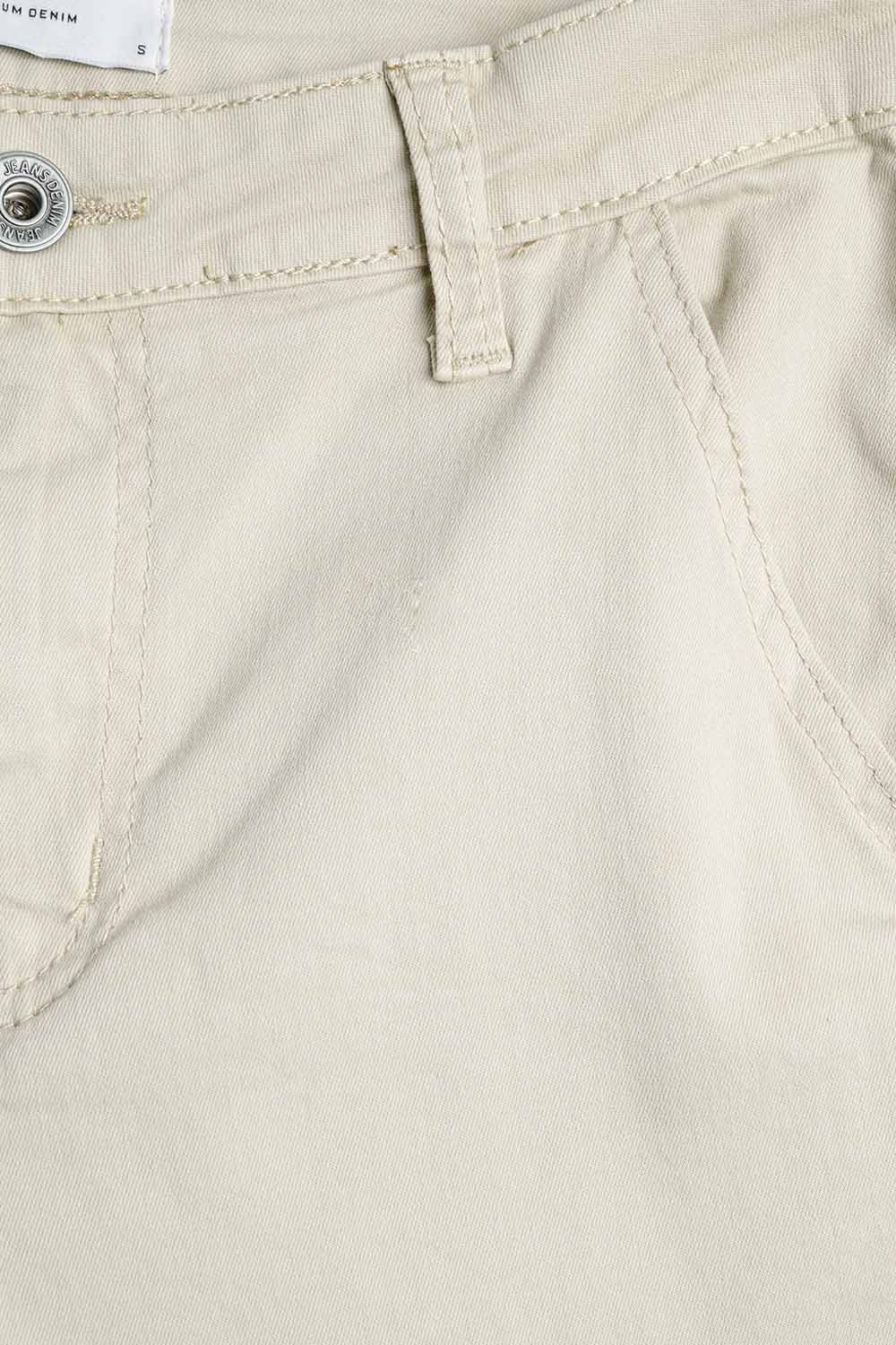 Pantalones Acampanados Beige Cómodos y Elásticos Pantalones Acampanados Beige Cómodos y Elásticos