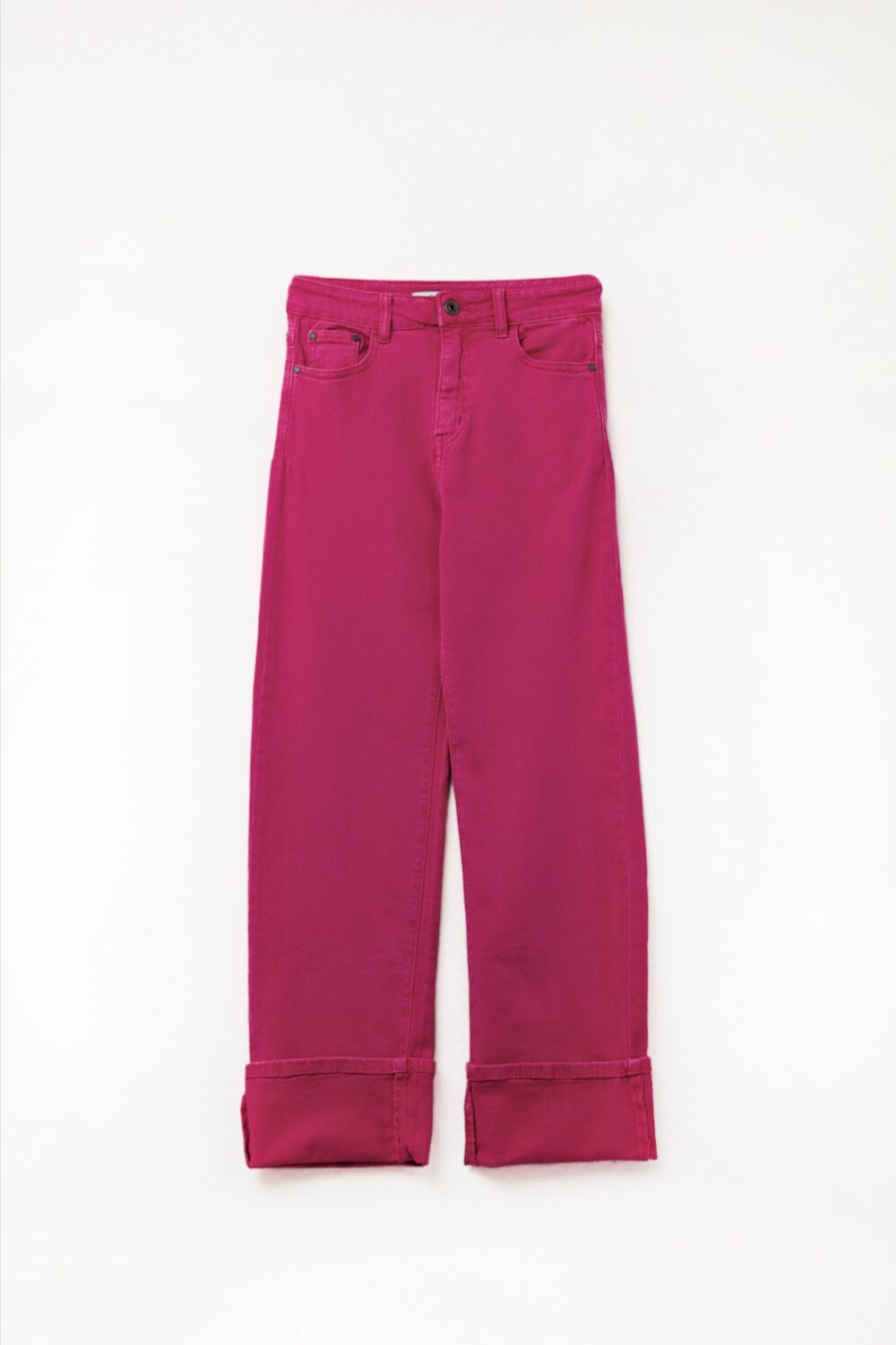 Pantal&oacute;n recto con bajo recortado en magenta
