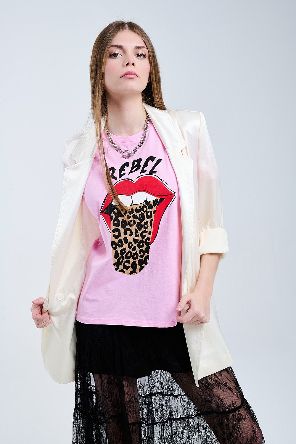 Camiseta gráfica Pink Rebel con estampado de leopardo en la lengüeta Camiseta gráfica Pink Rebel con estampado de leopardo en la lengüeta