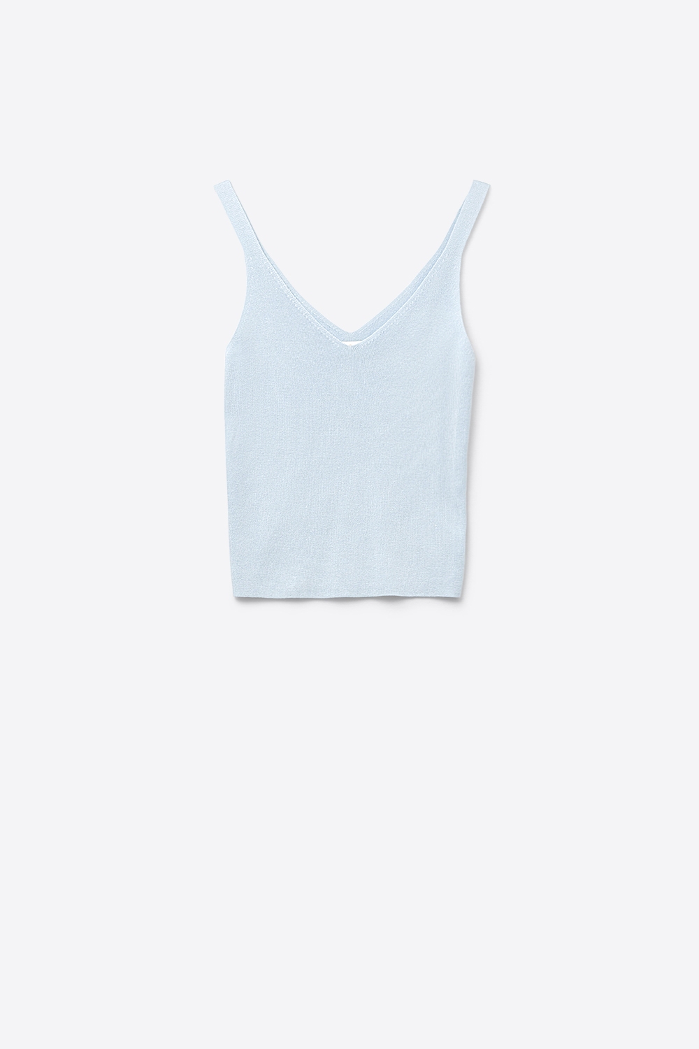 Top de punto acanalado azul beb&eacute; con cuello de pico y tirantes finos