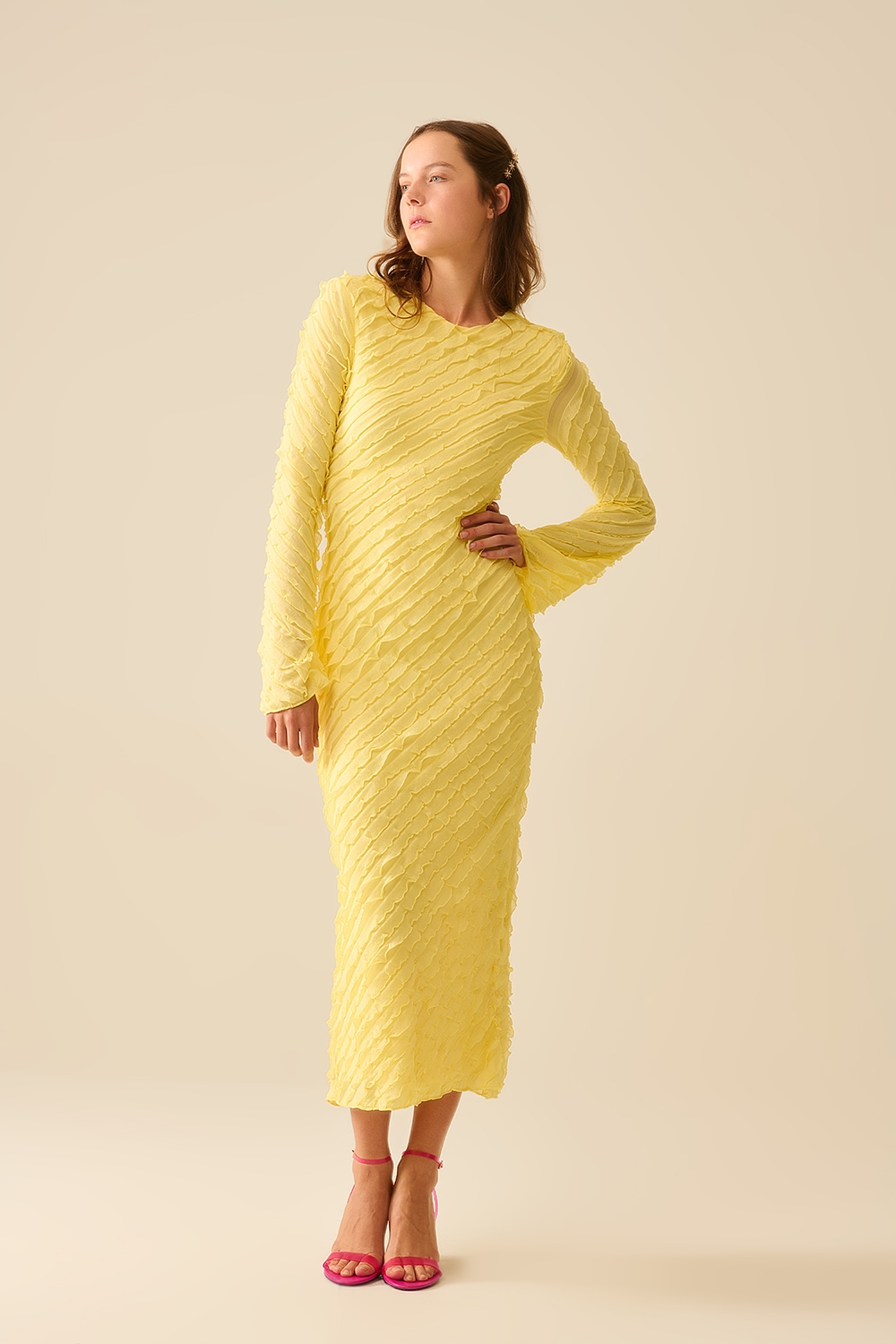 Maxi Vestido Amarillo Mantequilla Con Diseño De Volantes Al Bies Mini Maxi Vestido Amarillo Mantequilla Con Diseño De Volantes Al Bies Mini
