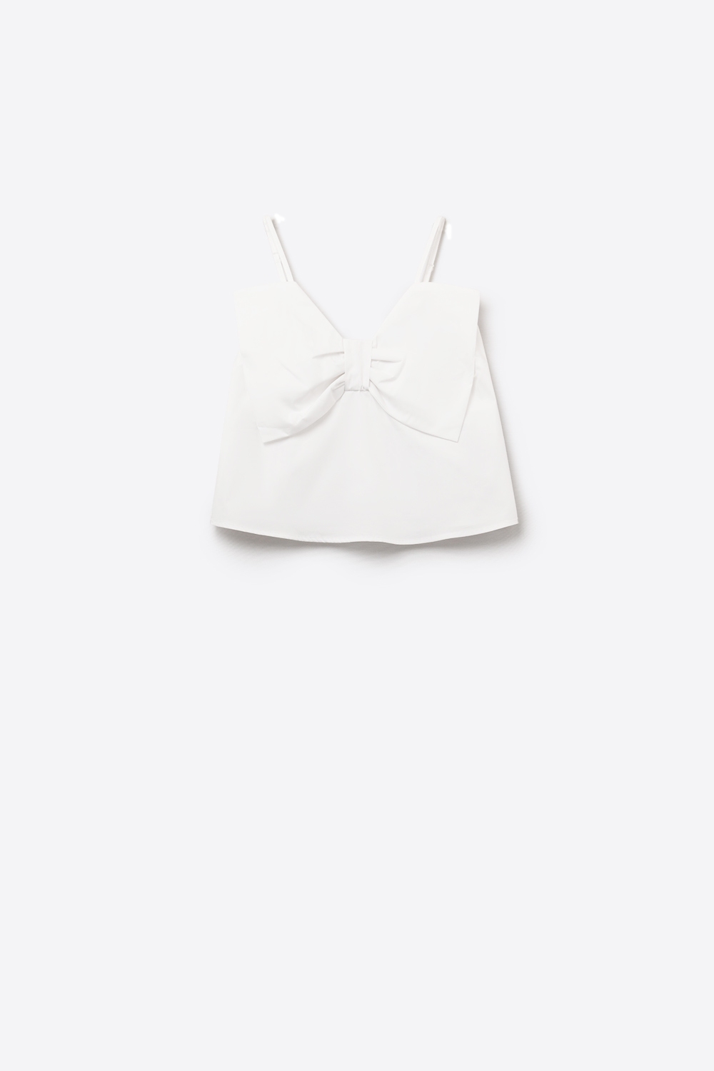 Top de popelín blanco con detalle de lazo Top de popelín blanco con detalle de lazo