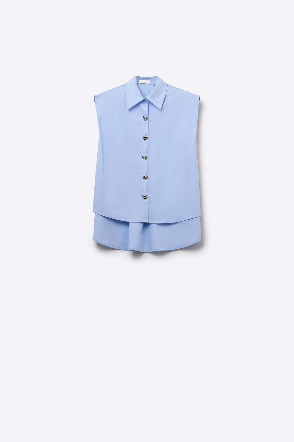Blusa azul sin mangas con botones en forma de corazón Blusa azul sin mangas con botones en forma de corazón