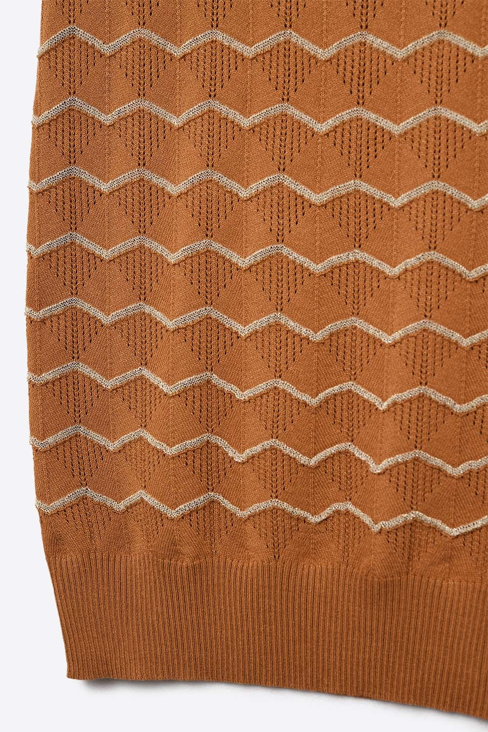 Jersey de punto con dibujo de zigzag dorado Jersey de punto con dibujo de zigzag dorado