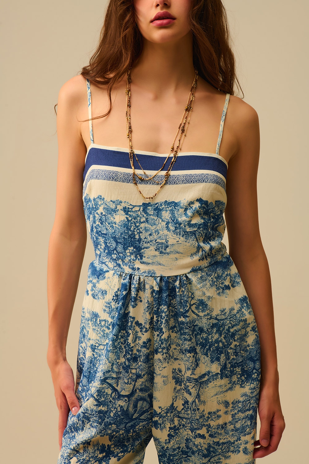 Mono estampado Toile de Jouy con tirantes finos