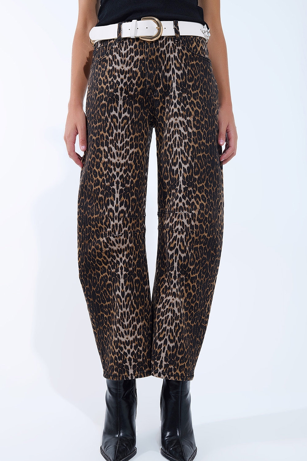 Vaqueros Barrel con estampado de leopardo Vaqueros Barrel con estampado de leopardo