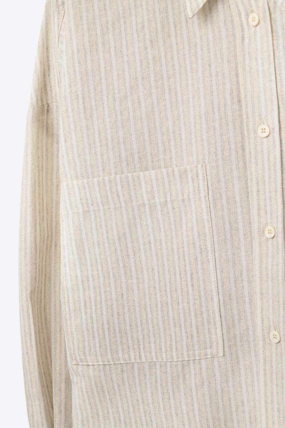 Camisa relajada a rayas con bolsillos sobredimensionados en el pecho Camisa relajada a rayas con bolsillos sobredimensionados en el pecho