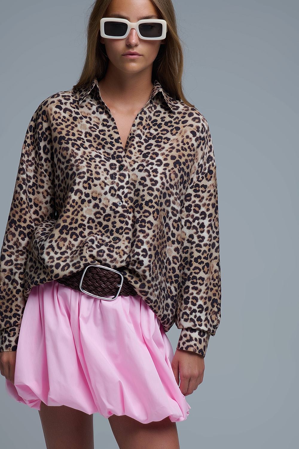 Camisa abotonada oversize con estampado de leopardo Camisa abotonada oversize con estampado de leopardo
