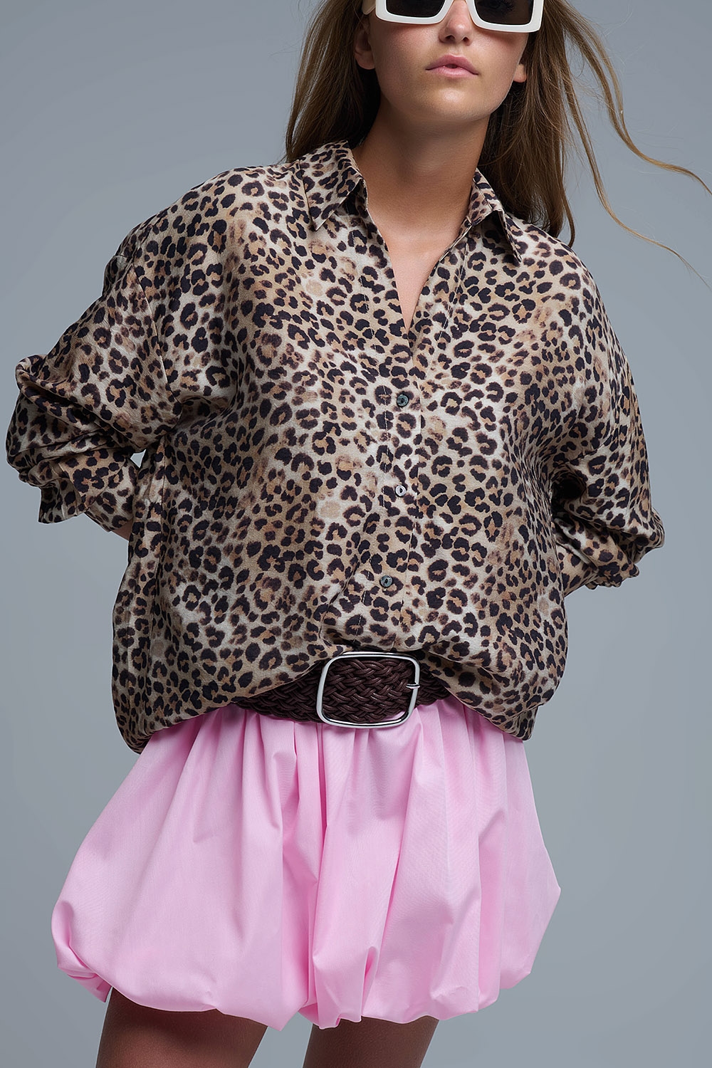 Camisa abotonada oversize con estampado de leopardo Camisa abotonada oversize con estampado de leopardo