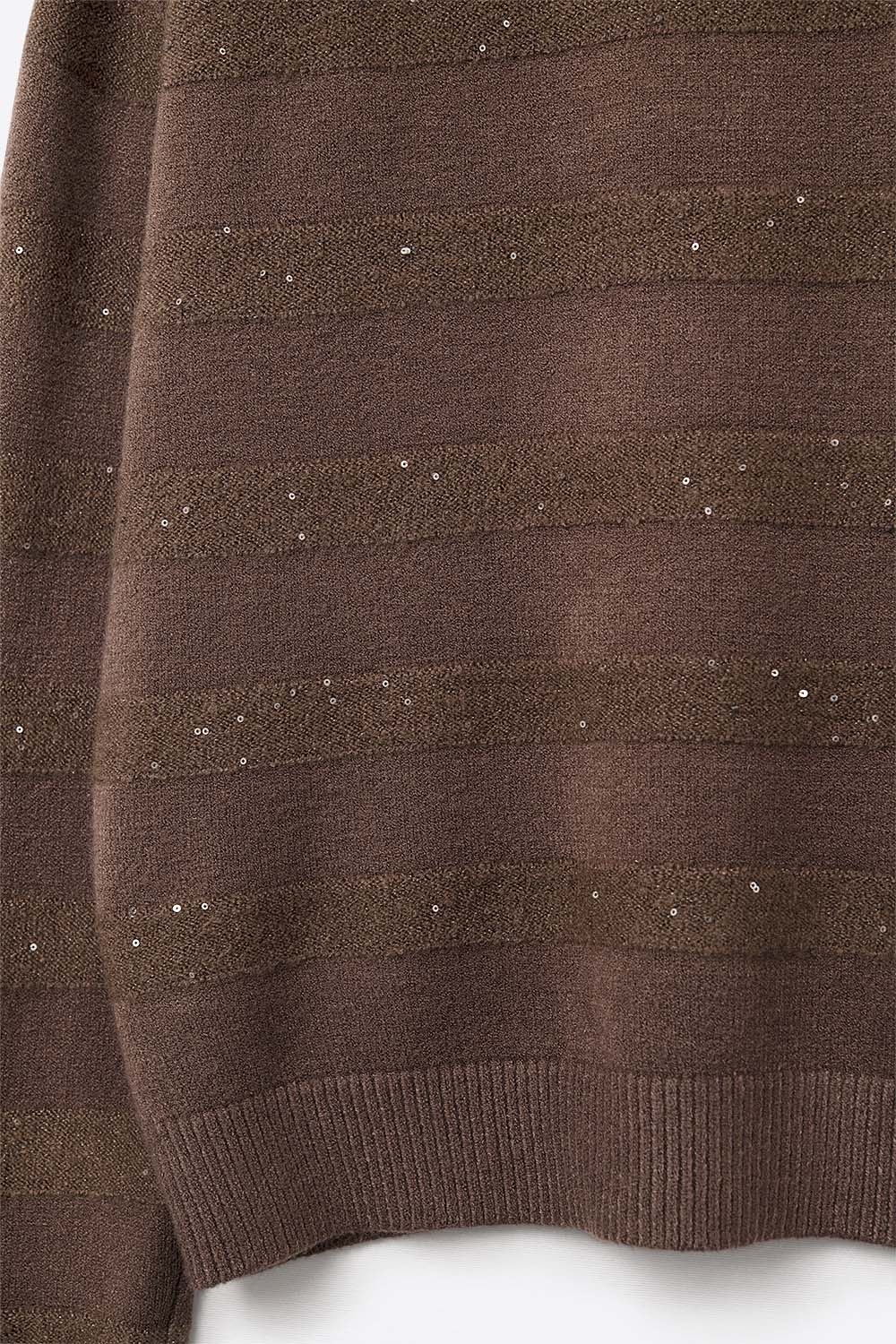 Jersey de punto a rayas marrón con detalle de lentejuelas Jersey de punto a rayas marrón con detalle de lentejuelas