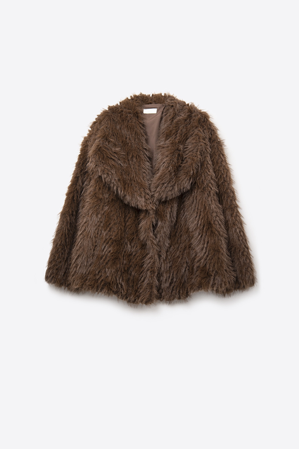 Chaqueta elegante de piel sint&eacute;tica marr&oacute;n con cuello ancho