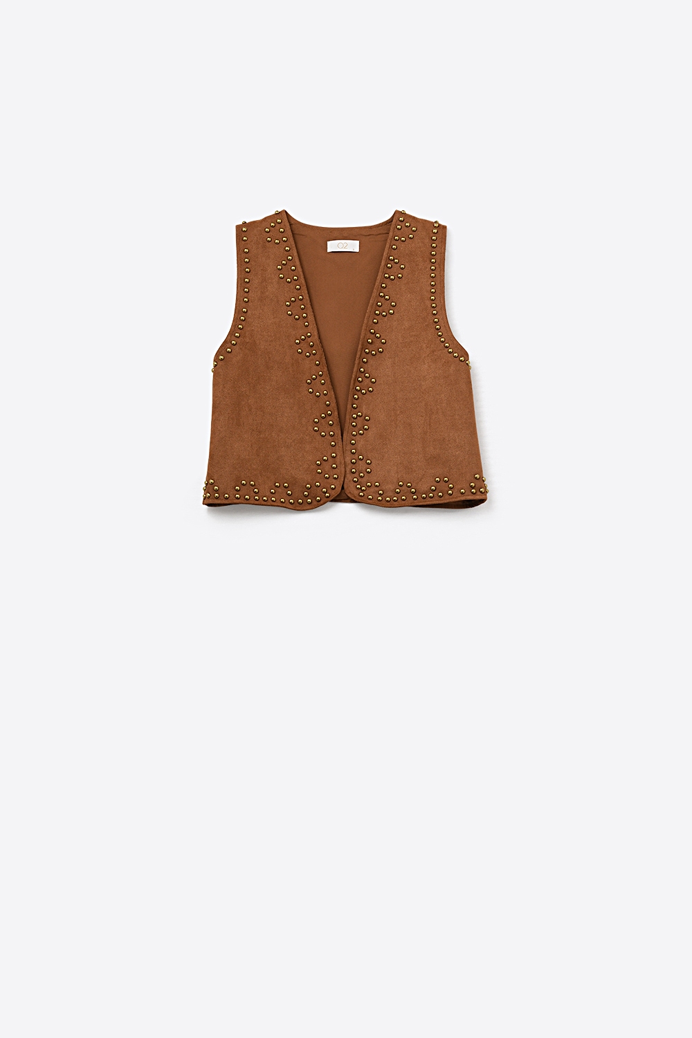 Chaleco camel con detalles de tachuelas met&aacute;licas