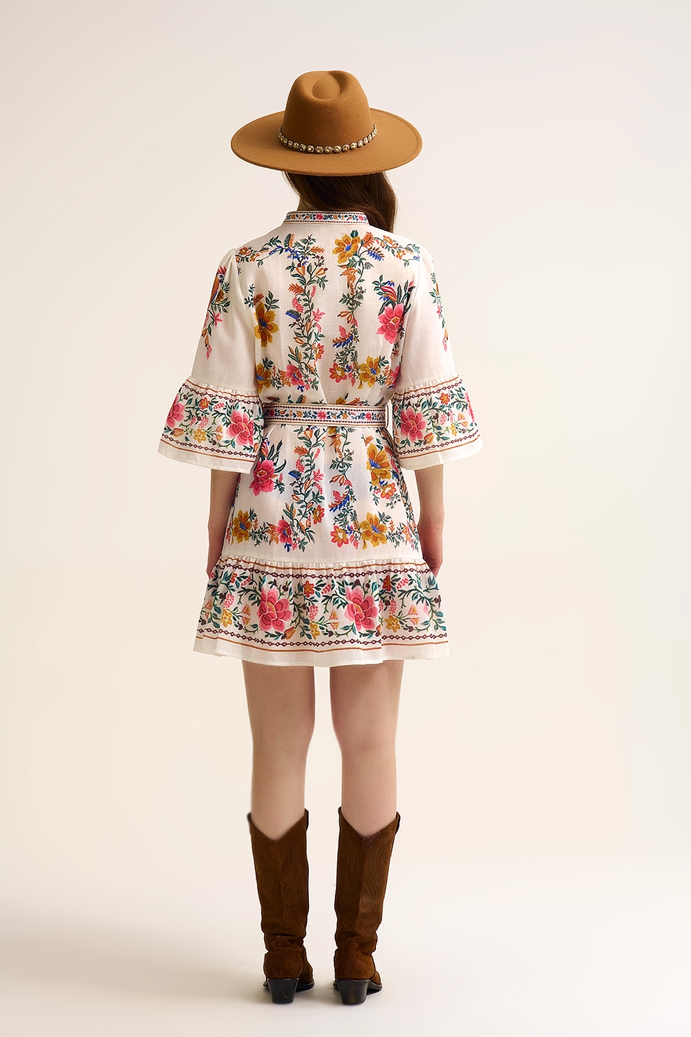 Vestido Mini Boho Floral Estampado En Blanco