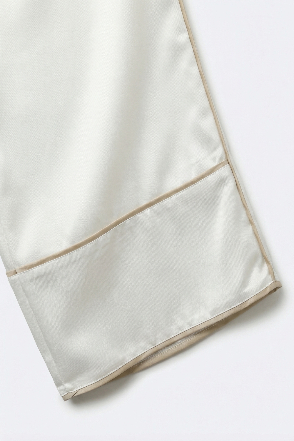 Pantal&oacute;n kimono de pata ancha en sat&eacute;n marfil