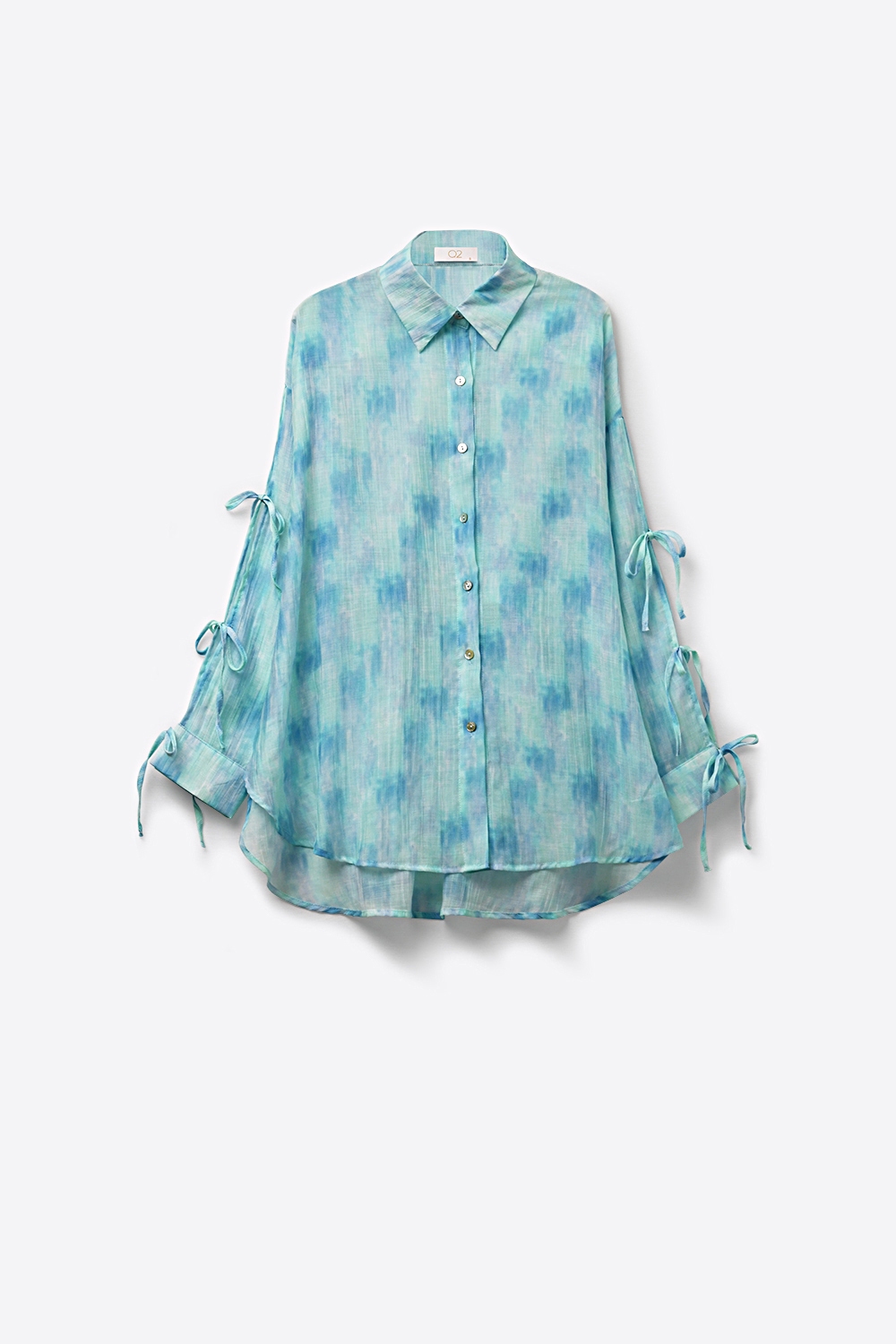 Camisa abotonada oversize estampada azul claro