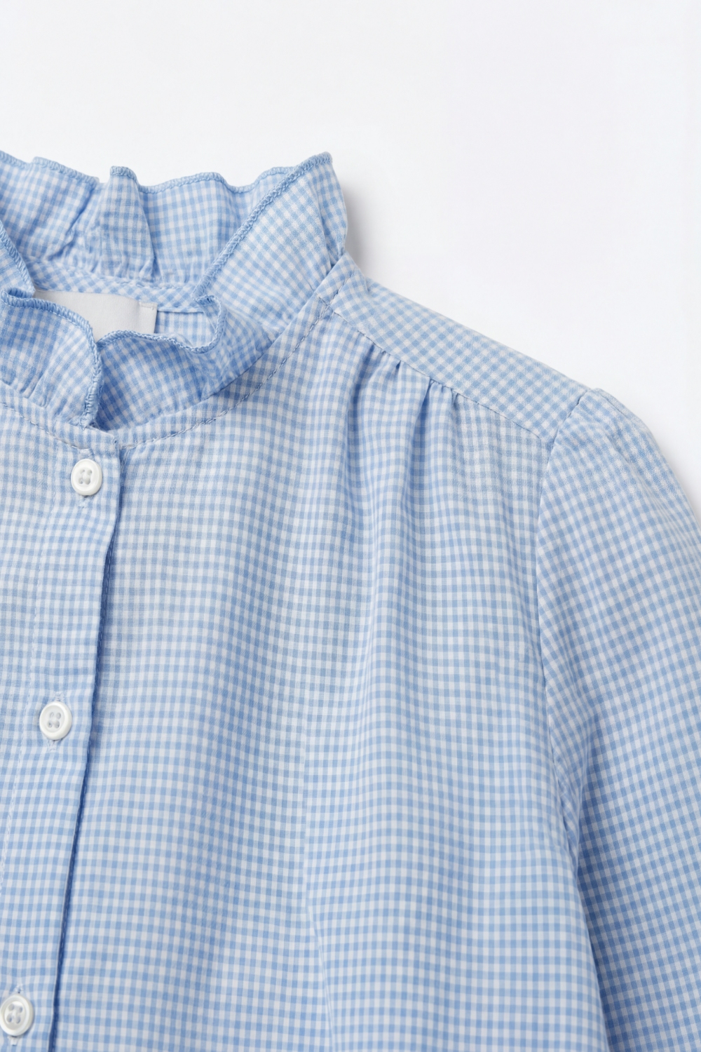 Camisa abotonada con cuello de volante de vichy azul claro