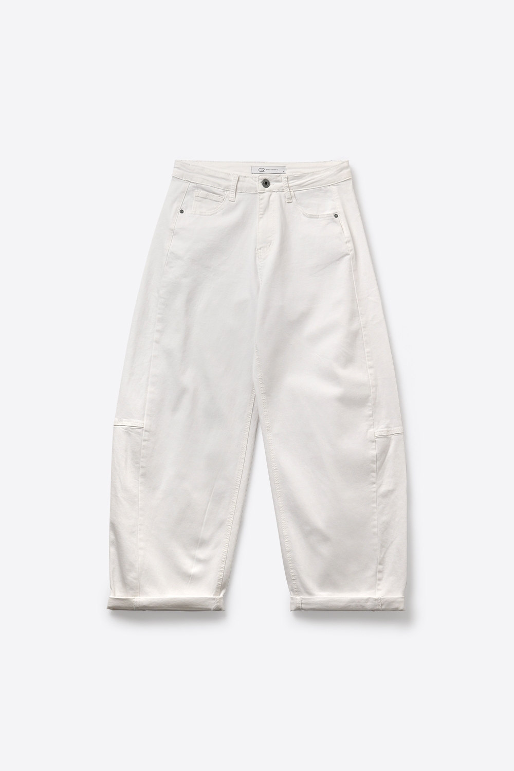 Pantalones Blancos de Corte Holgado y Pierna Ancha en Estilo Barril Pantalones Blancos de Corte Holgado y Pierna Ancha en Estilo Barril