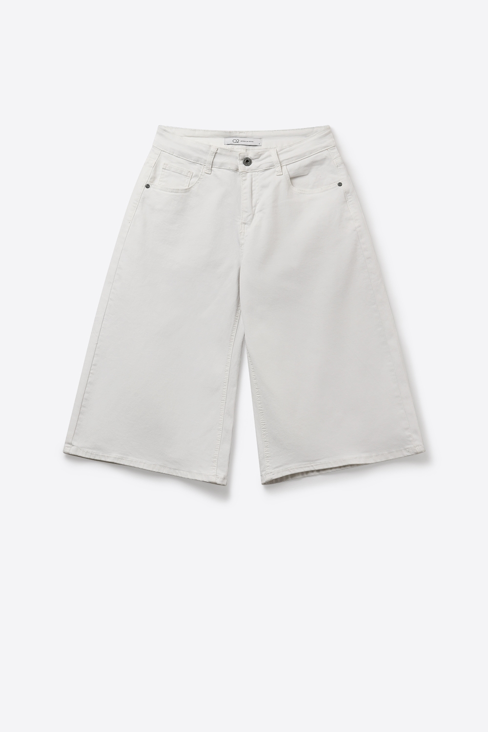 Pantalones cortos de mezclilla bermuda blancos de pierna ancha hasta la rodilla Pantalones cortos de mezclilla bermuda blancos de pierna ancha hasta la rodilla
