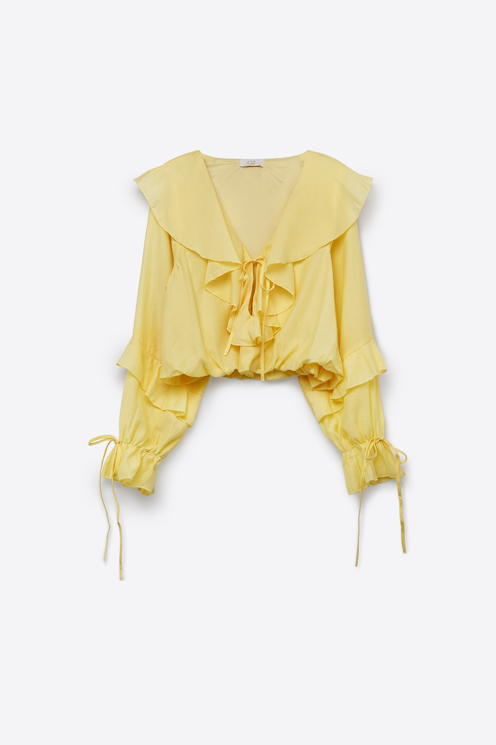 Blusa Amarilla de Manga Larga con Volantes y Lazo en el Frente Blusa Amarilla de Manga Larga con Volantes y Lazo en el Frente