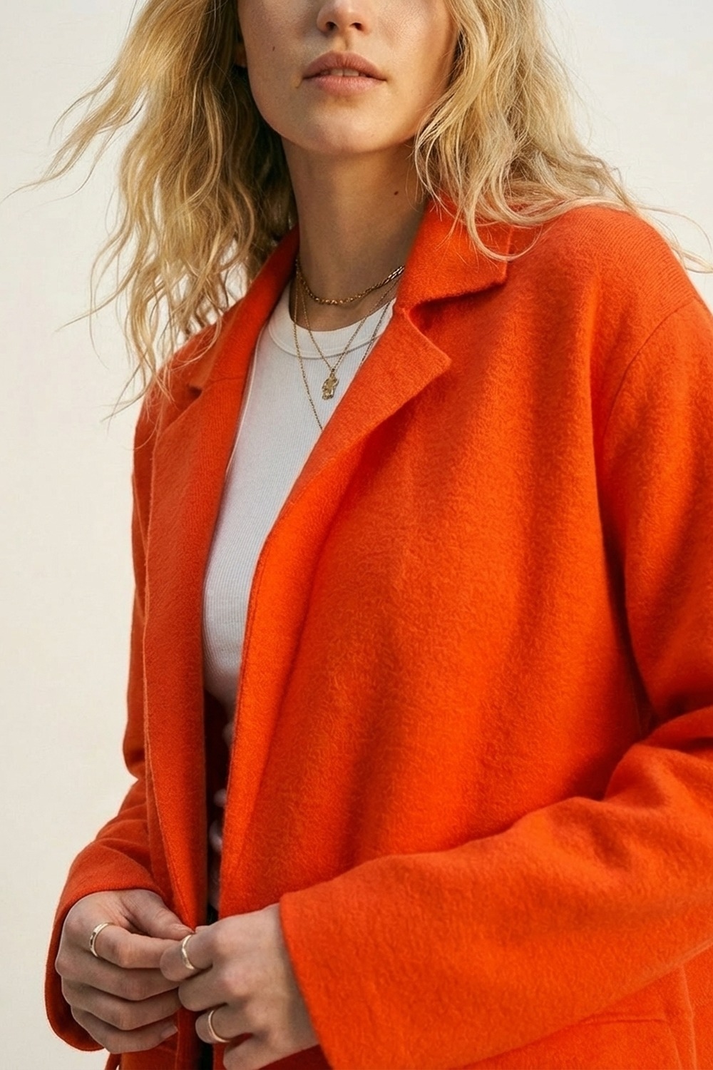 C&aacute;rdigan maxi de cuello oversize en naranja