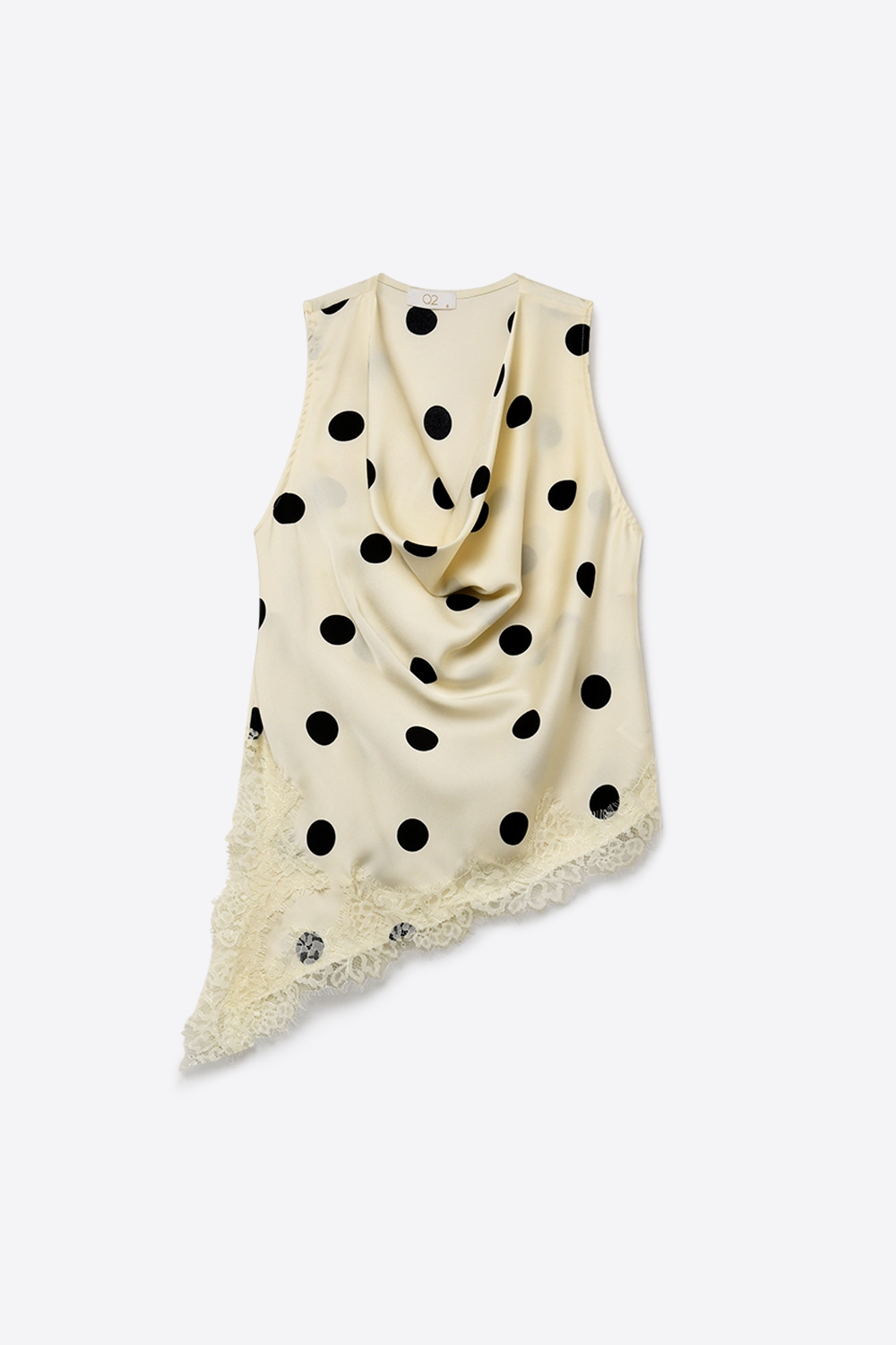 Top asimétrico sin mangas de satén de lunares color crema con ribete de encaje Top asimétrico sin mangas de satén de lunares color crema con ribete de encaje