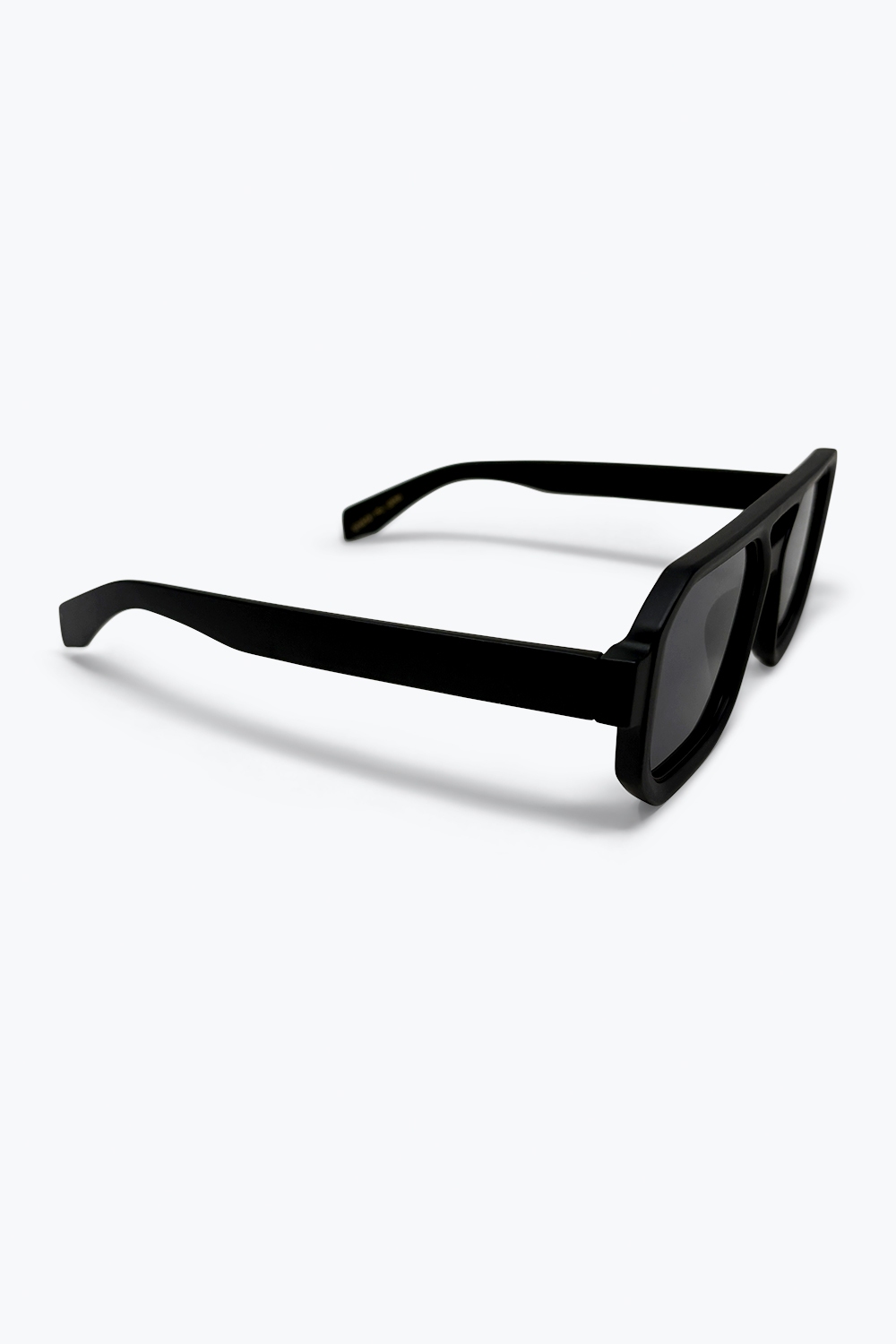 Gafas de Sol Urbanas Negras Sobredimensionadas con Montura Geométrica y Patillas Gruesas Gafas de Sol Urbanas Negras Sobredimensionadas con Montura Geométrica y Patillas Gruesas