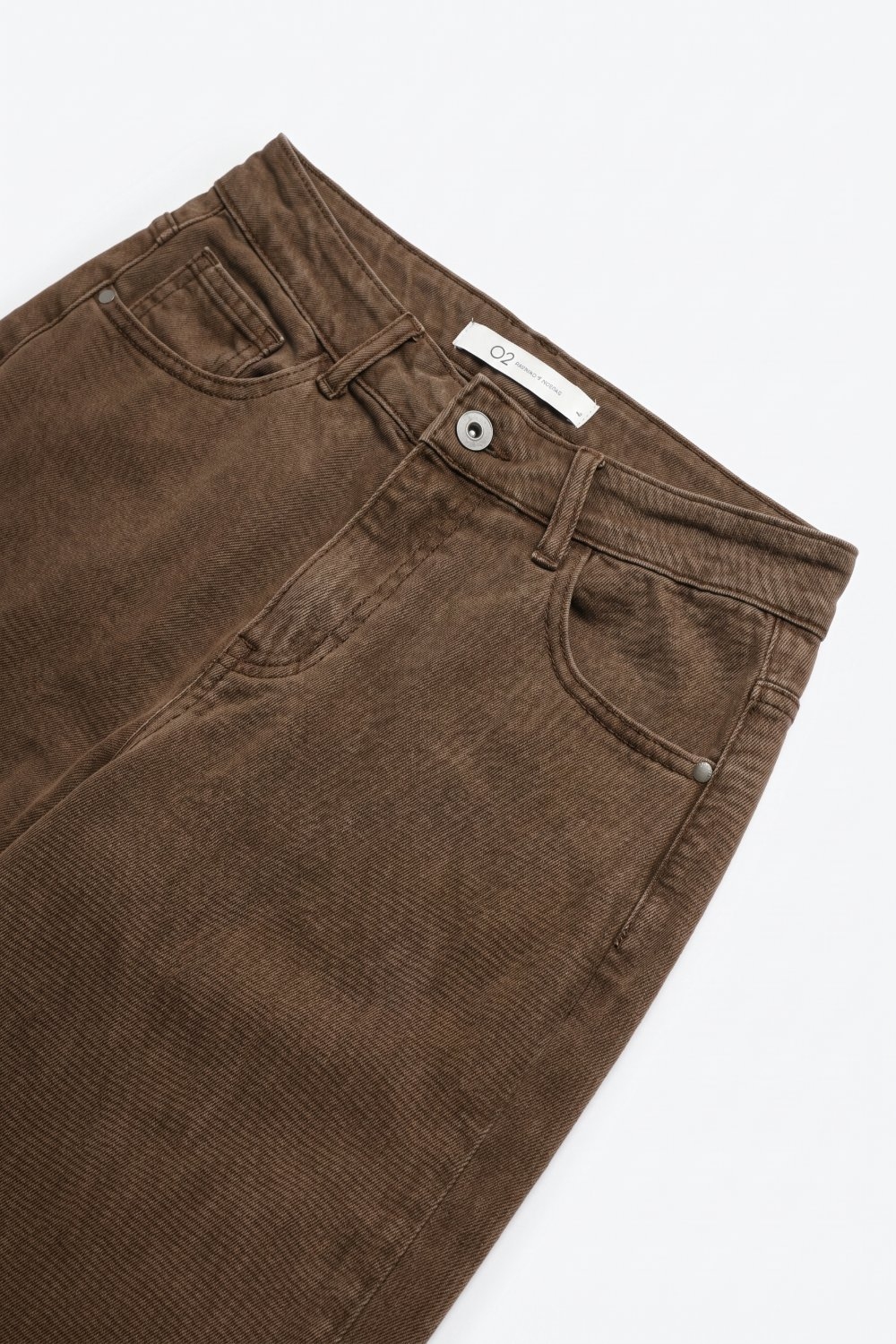 Pantalones de Pierna Barril de Tiro Alto en Cacao Desgastado