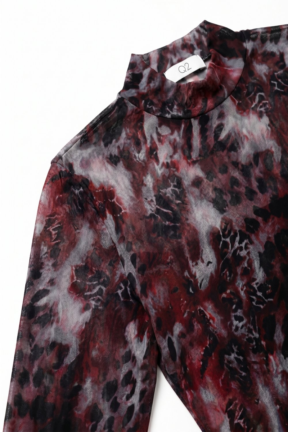 Body de malla transparente con cuello alto y manga larga en estampado animal burdeos