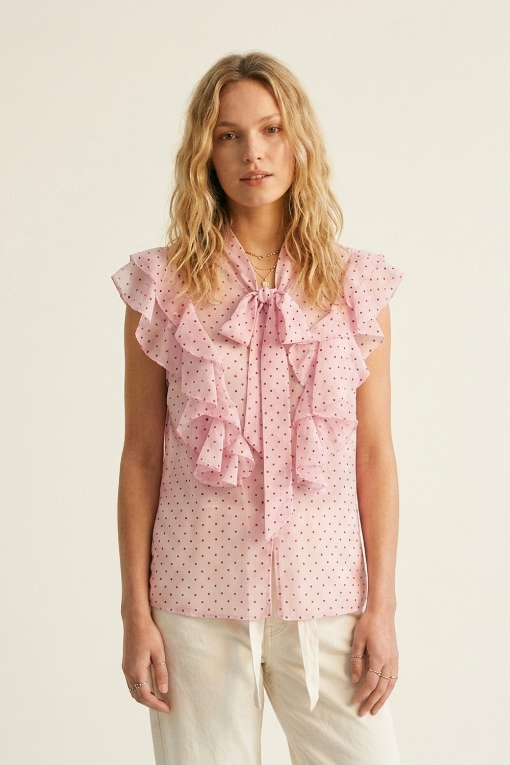 Blusa sin mangas con lazo de volantes de gasa con lunares rosa claro