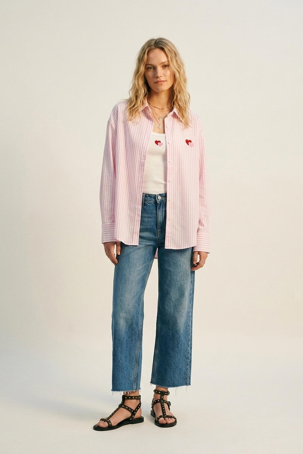 Conjunto de camiseta y camisa de algod&oacute;n con rayas rosas y corazones bordados 2 piezas
