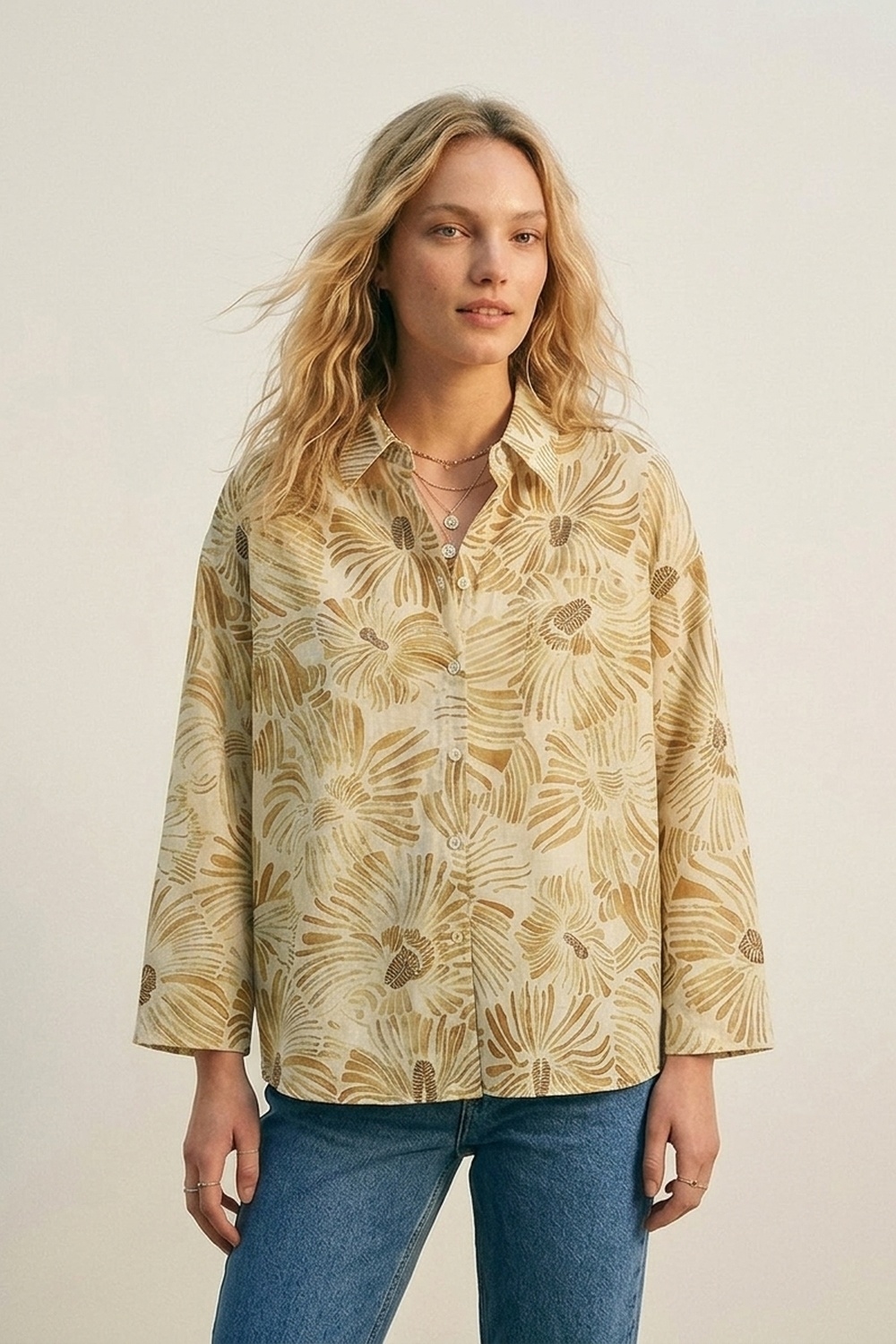 Camisa de Ajuste Relajado con Botones y Estampado Floral en Amarillo