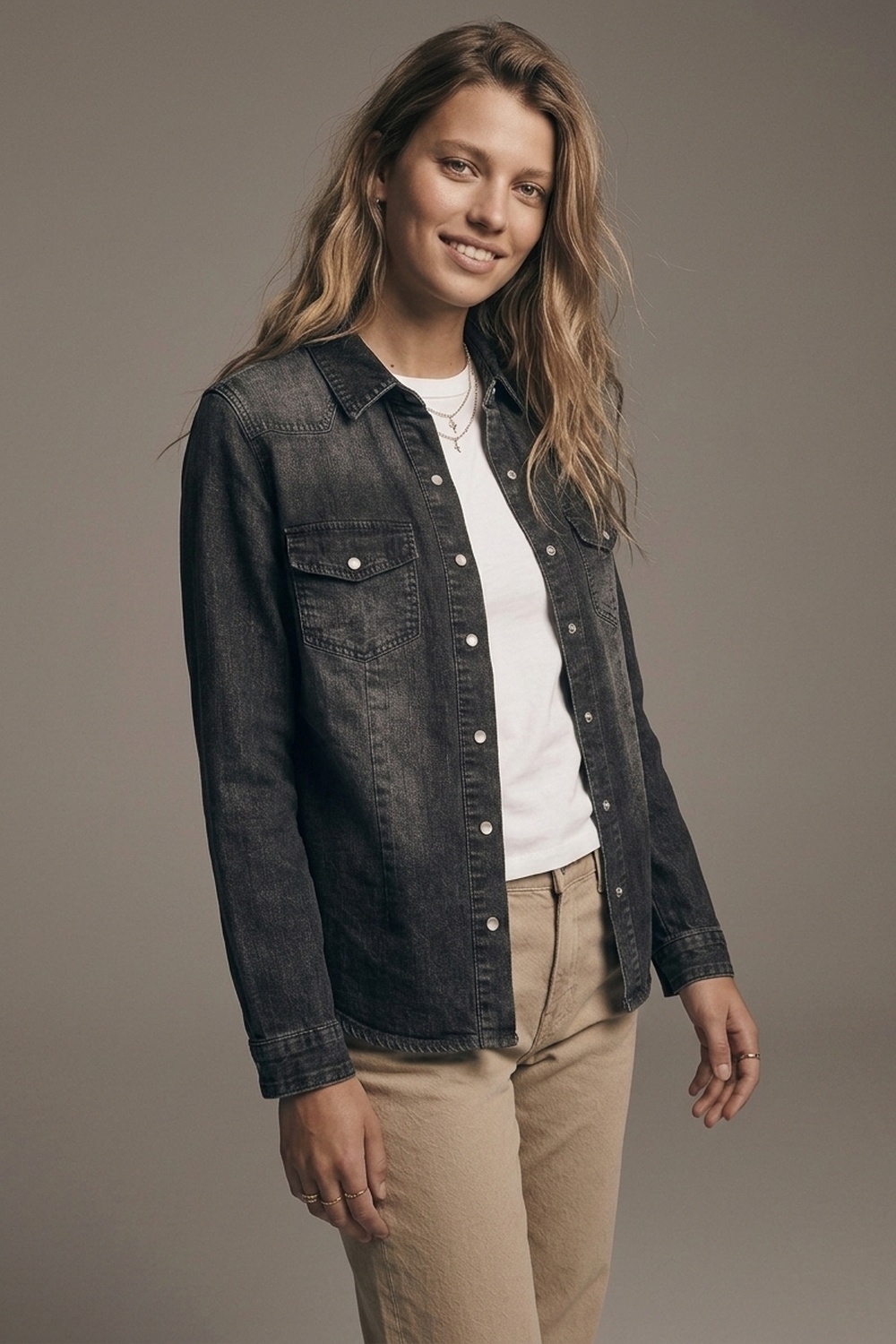 Chaqueta de Camisa de Mezclilla Negra Lavada con Botones