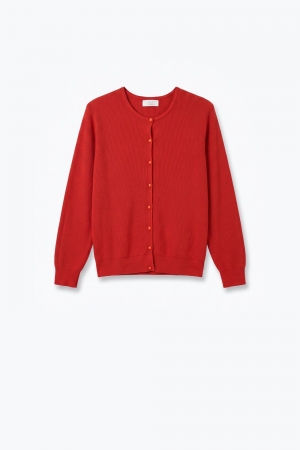 Cárdigan rojo de punto suave con botones al frente y cuello redondo de ajuste regular