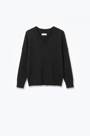 Jersey ancho de punto negro con cuello en V