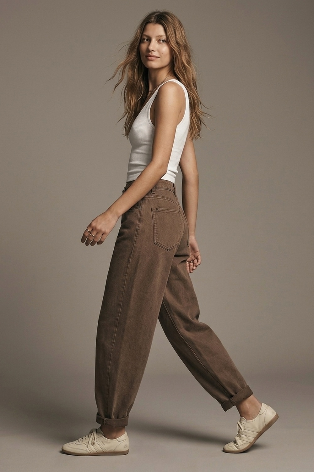Pantalones de Pierna Barril de Tiro Alto en Cacao Desgastado