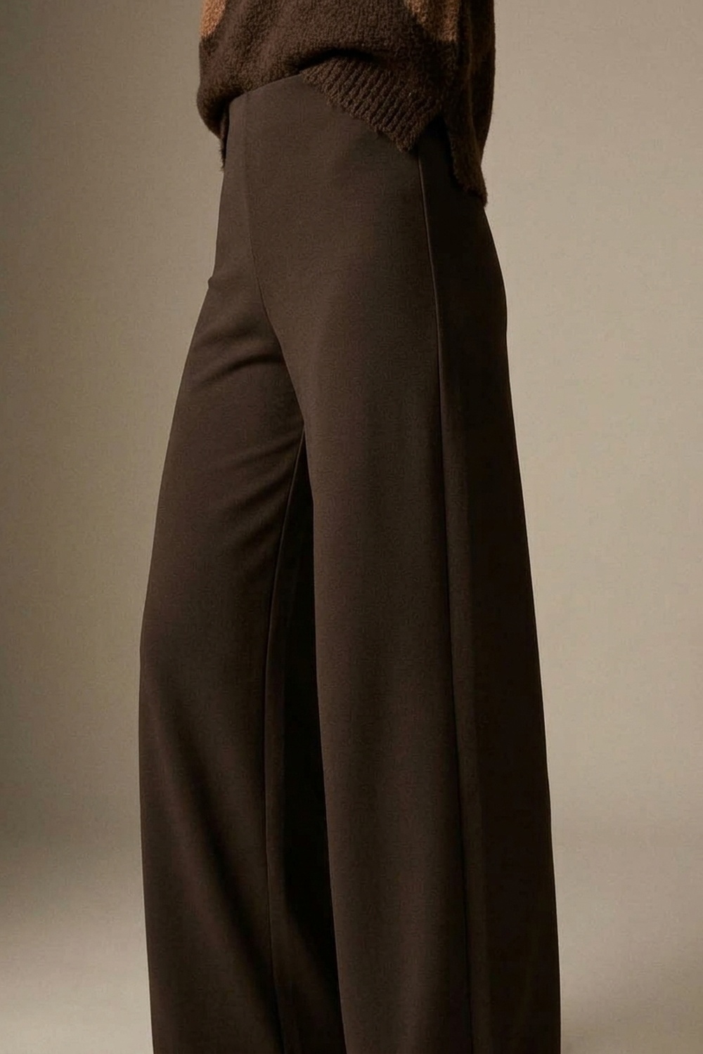 Pantalones anchos de punto el&aacute;stico color chocolate sin cinturilla