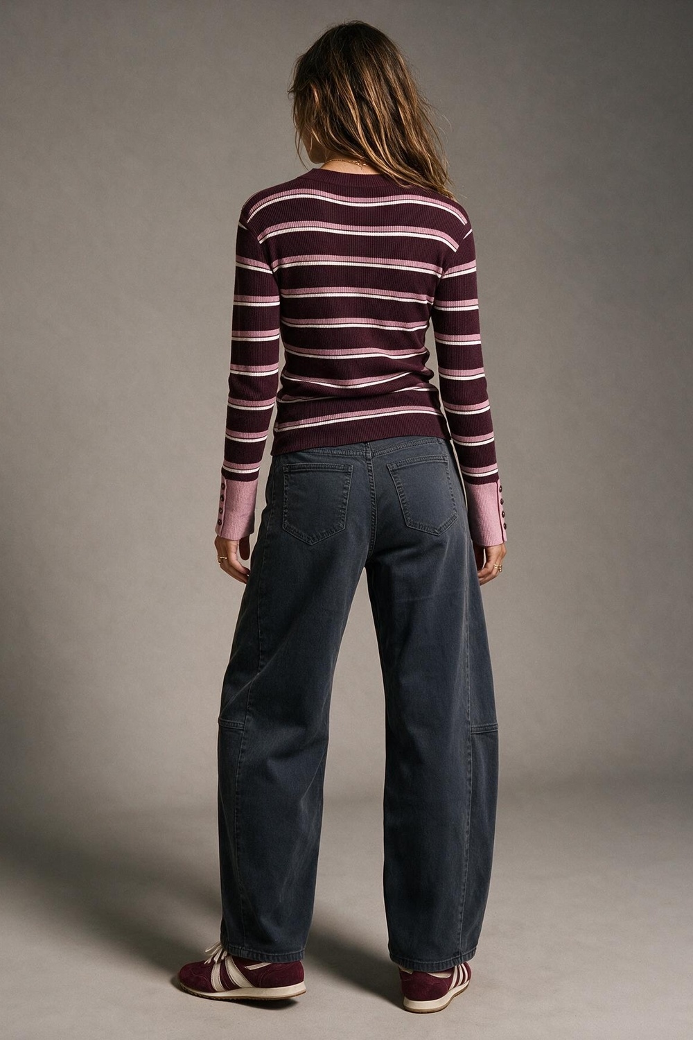 Pantalones Grises de Pierna Ancha de Estilo Barril con Costura Lateral