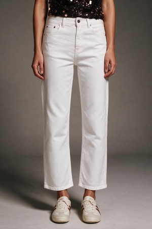 Vaqueros tobilleros de pernera recta en blanco