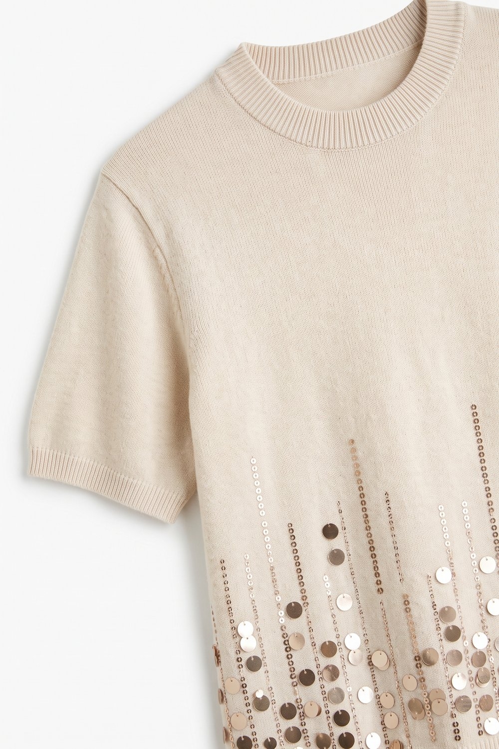 Beige Knit Short Sleeve Top with Embellished Hem Beige Knit Short Sleeve Top with Embellished Hem