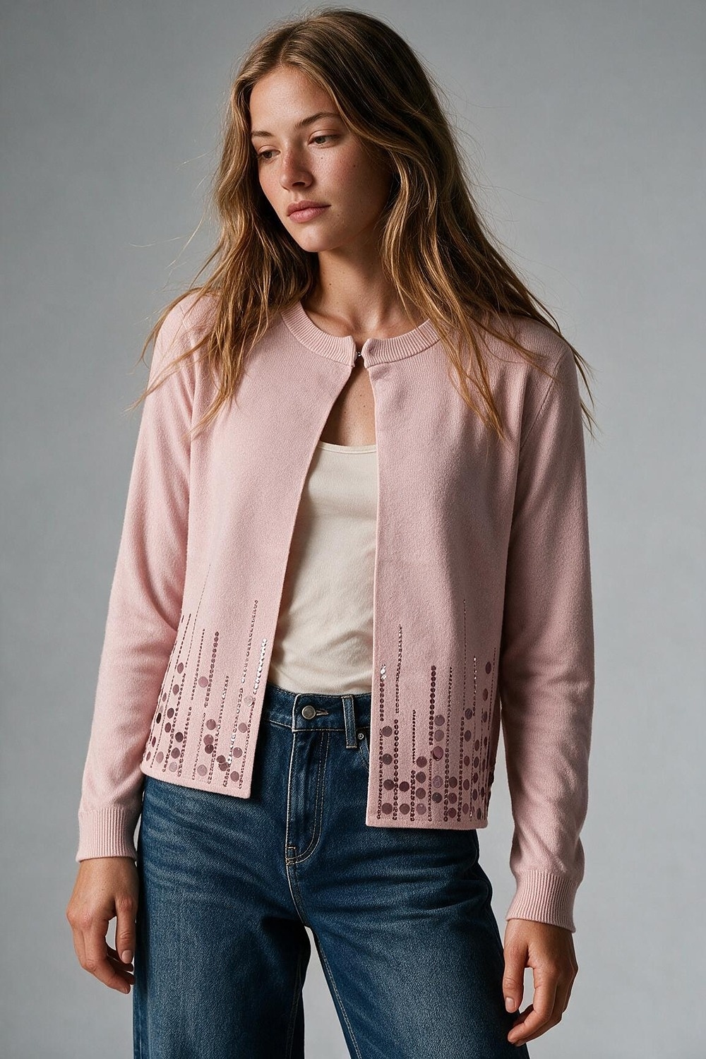 Cárdigan de punto suave con lentejuelas color rosa claro y ribete acanalado Cárdigan de punto suave con lentejuelas color rosa claro y ribete acanalado