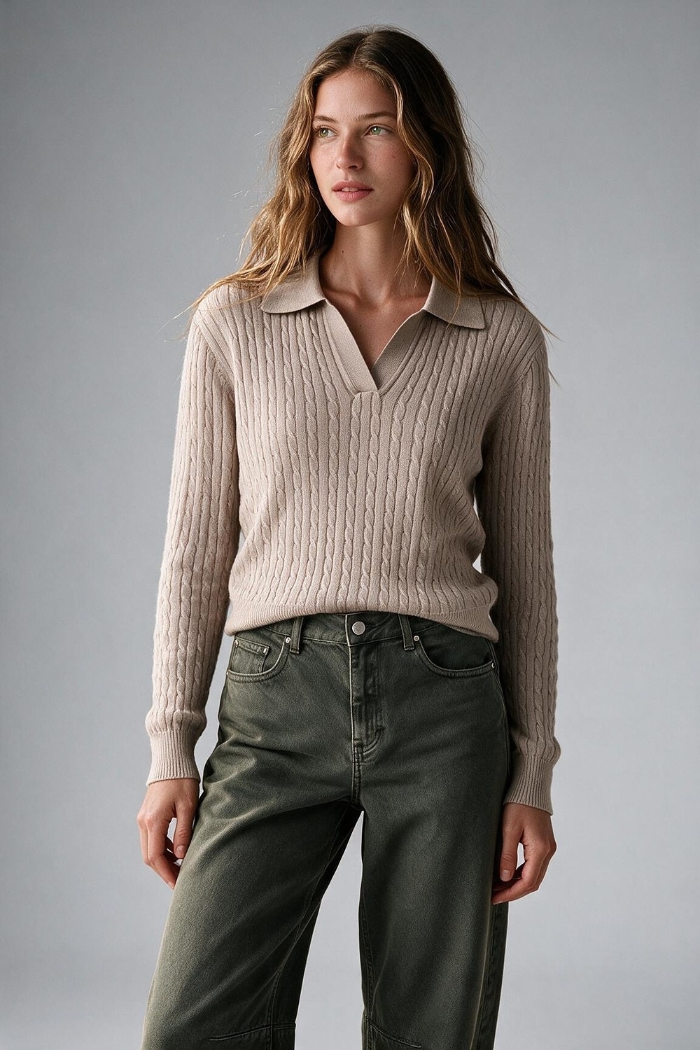 Su&eacute;ter de Punto con Cuello Polo de Mezcla de Lana Merino Rosa con Textura de Cable y Ribete Acanalado