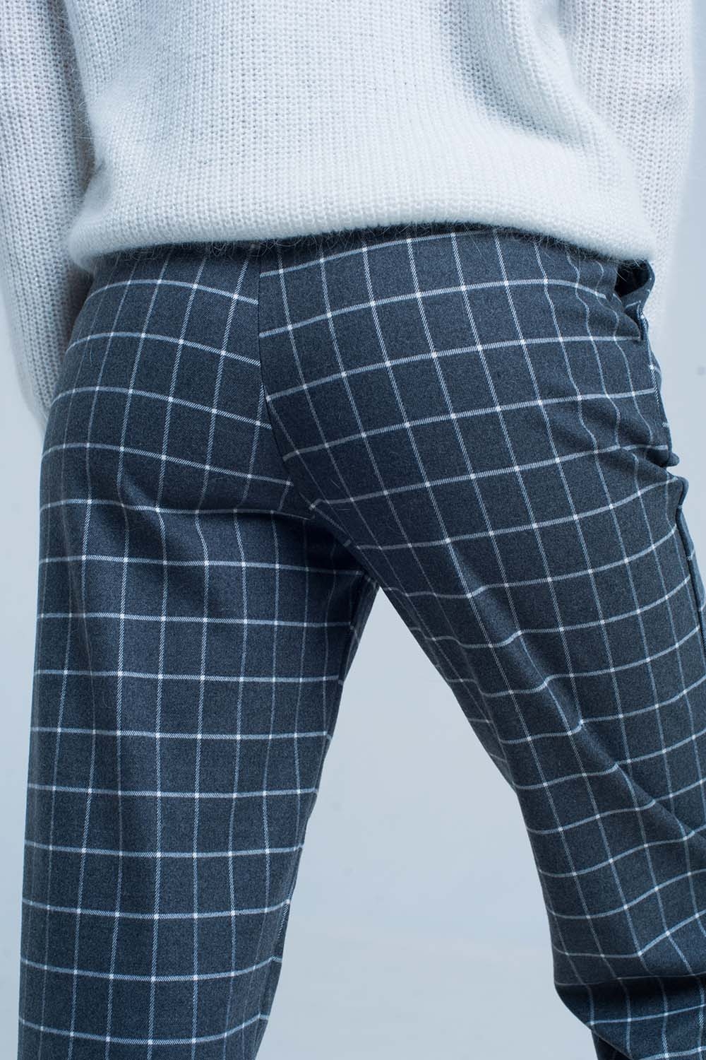 Pantalon gris en estampado de cuadros en blanco Pantalon gris en estampado de cuadros en blanco
