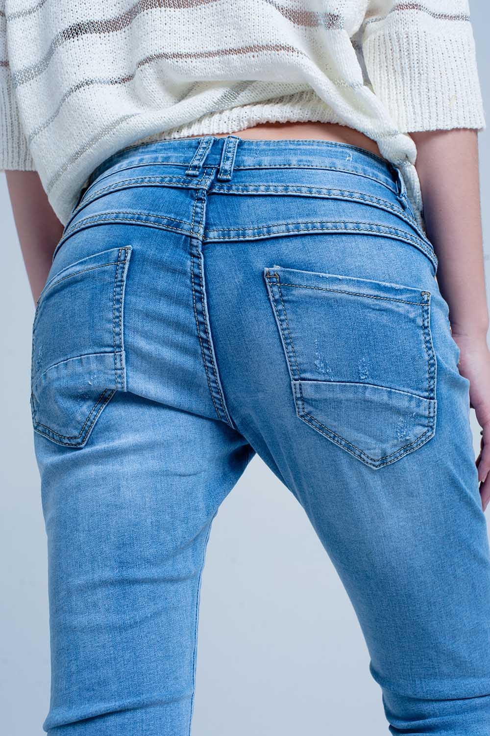 Vaquero azul lavado rasgado boyfriend Vaquero azul lavado rasgado boyfriend