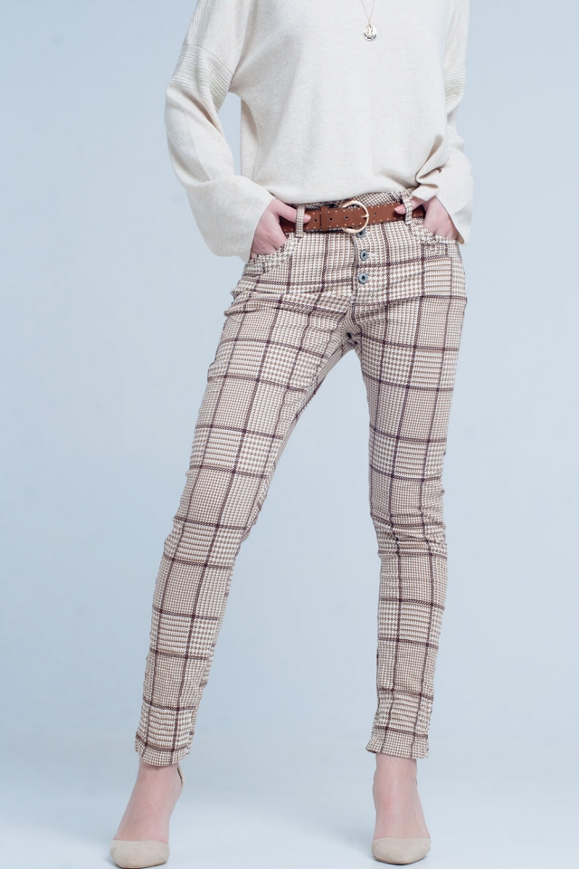Pantalon à carreaux beige avec bouton