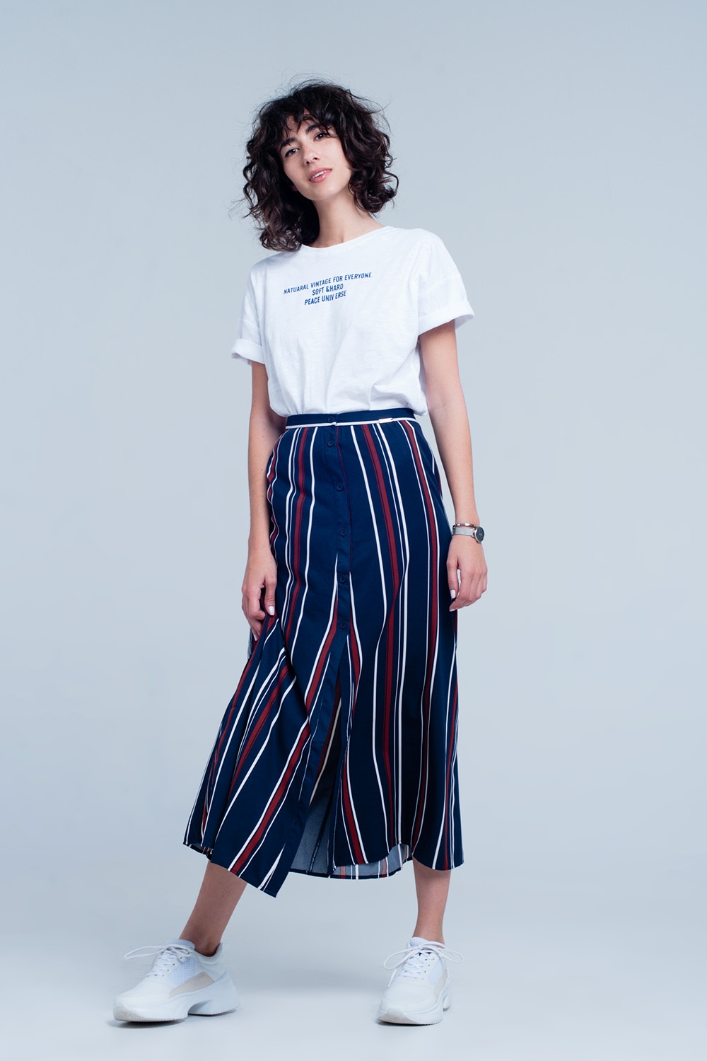Falda midi azul marino a rayas Falda midi azul marino a rayas